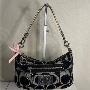 Coach Black and Cream Shoulder Bag